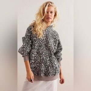 NWOT size Small Free People It’s a Vibe printed hoodie